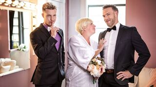 Alex Mecum Turns Benjamin Blue Straight with Wedding Day Passionate Sex