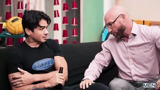 Killian Knox and Kyle Team Up for a Steamy TwosomeFuck