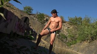 Furious Stroke – Kent Mills Masturbates Wildly - EastBoys 18+