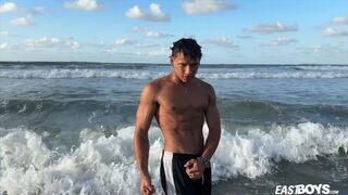Shredded Stud Damond Brown – Hot Body Temptation - EastBoys 18+