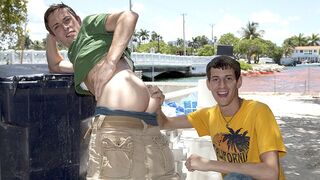 Mike King Gets Pounded by JT Knightly in Wild Outdoor Fuck