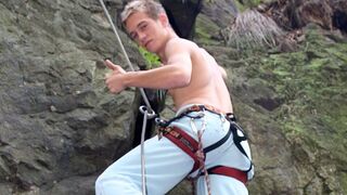 Horny Jose Manuel & Thomas Dyk Heat Up TenderGayXXX