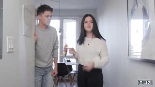 Malik Drills Troye's Tight Hole in GF Mix-Up Encounter