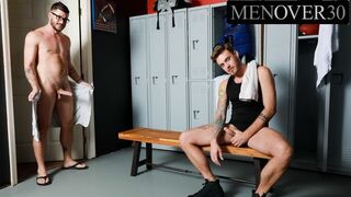 Hunk Gets Blown While Jerking Off in Lockers by Chad Hammer &Kyle Hart