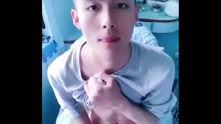 Internet Celebrity T Shines in a Hot Asian Gay Scene