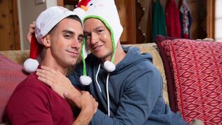 Hot Christmas Anal with Ryan Pitt & Nate Stone in Nextdoor Raw Action