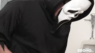 Tobias & Brad Banks Scream XXX – HotGayPornParody