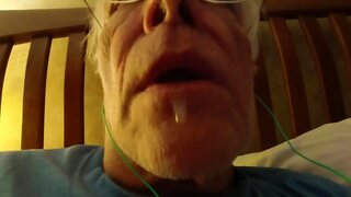 Steamy Grandpa Enjoying Self-Pleasure in Hot Amateur Gay Scene