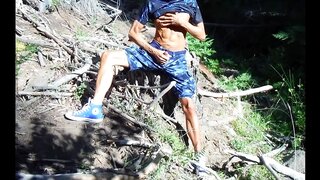 Amateur Guy Mindfully Wanks Outdoors in Just a T-Shirt