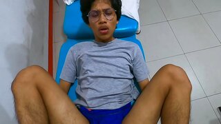 AMAZONICO Spreads Legs for Teen 18+ BF's Amateur Anal Adventure