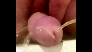 Amateur Gay Fun – Close-Up Piss Action With Small Cock