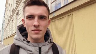 Amateur Hottie Rides Him Hard - XXXGay Fun