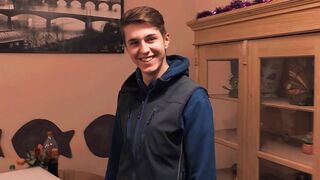 Hot Czech Threesome Surprise – Twinks Get Wild in SteamyXXX Action