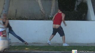 Horny Stud Shows Off Booty with Sidewalk Flash tease