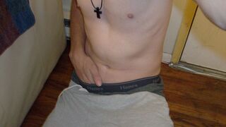 Blake Bares All – A Perfectly Average Solo Porn Show