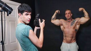 Cute Boy 18+ Seduces Athletic Man with Huge Muscles for Hot Sex Scene