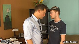 Hard & Hot – Nonstop Bareback Gay Sex That Delivers – XXXAktion 18+