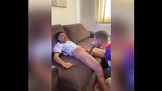 White Boy 18+ Gives Mind-Blowing Blowjob – Pure Skill & Passion – GayPornHub 18+