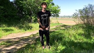 Big Dick Cumshot in the Woods: 23cm Monster Cock Cute Boy – Tiny Gays 18+