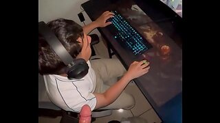 Sucking My Bi Buddy’s Cock While Gaming – Steamy Peru Gay Hookup