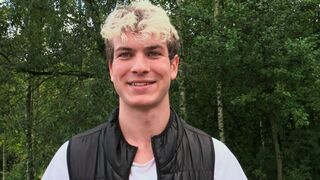 Hairy Ass Bleached Pretty Boy 18+ Gets Rammed Hard - POVGayXXX