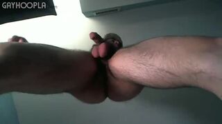 Goofy Amateur Guy Enjoys Solo Masturbation Fun - Gayhoopla