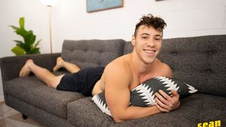 Cute Hottie Masturbates to Massive Cumshot - Sean Cody