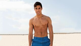 Muscular Hottie Raymond Blows an Epic Load - Sean CodyExclusive